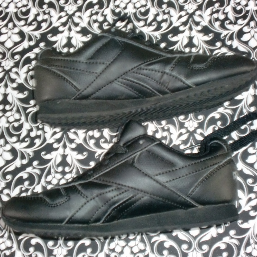 Reebox - Picture 4 of 6